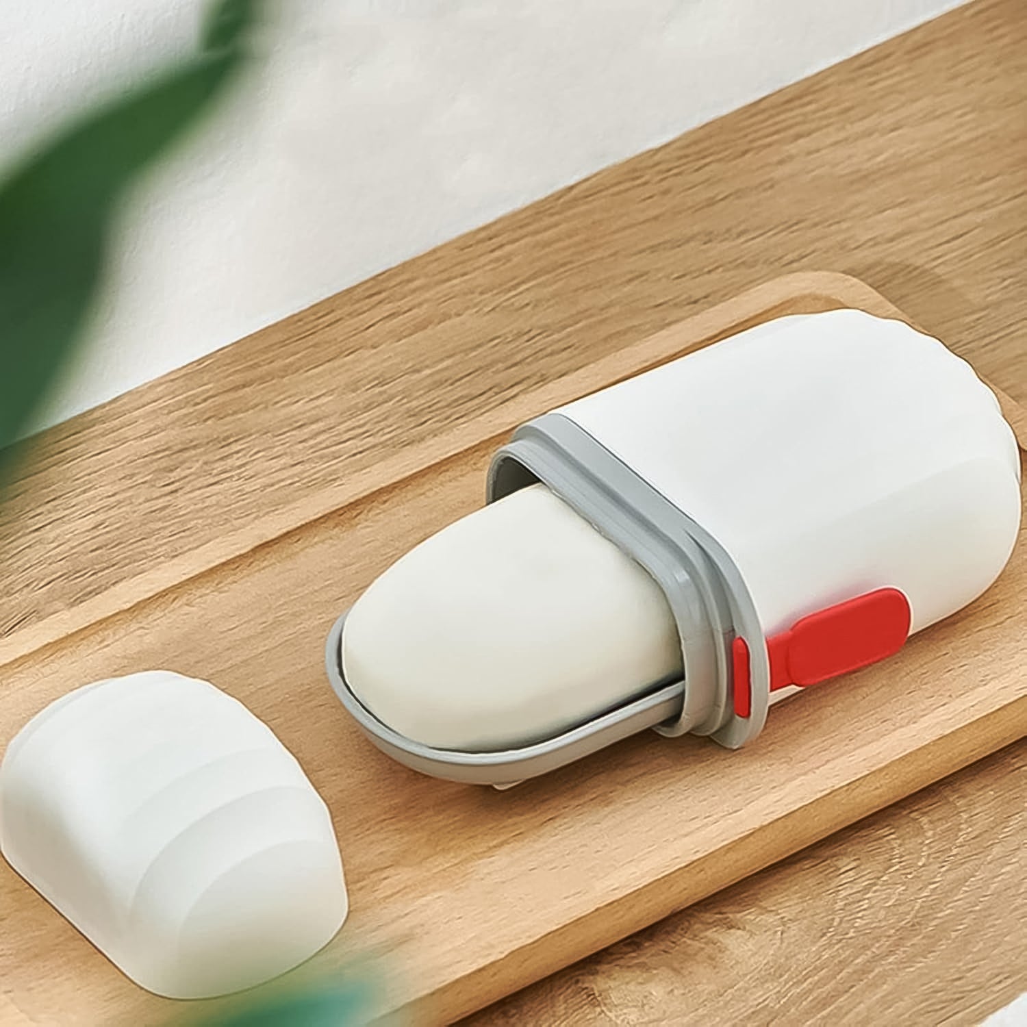 Stylish Soap Holder for Travel & Bathroom Use (1 Pc, Non-Leak Seal)