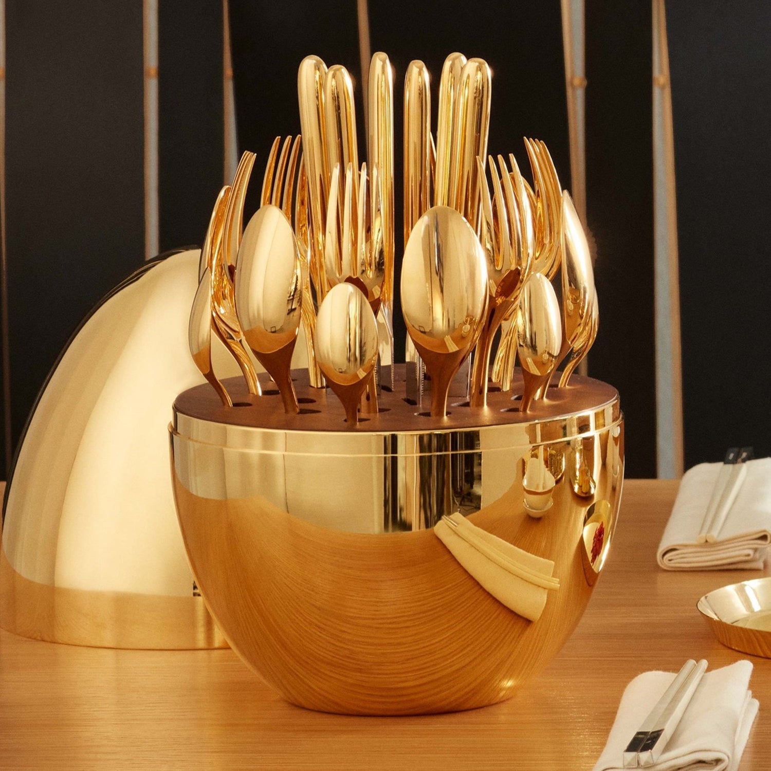 Premium Cutlery Set 24 Pcs with Oval Shaped Stand | Beautiful Stylish Oval Designed Cutlery Sets, Egg-Shaped Luxury Spoon Holder Set  (Golden / 24 pcs set)