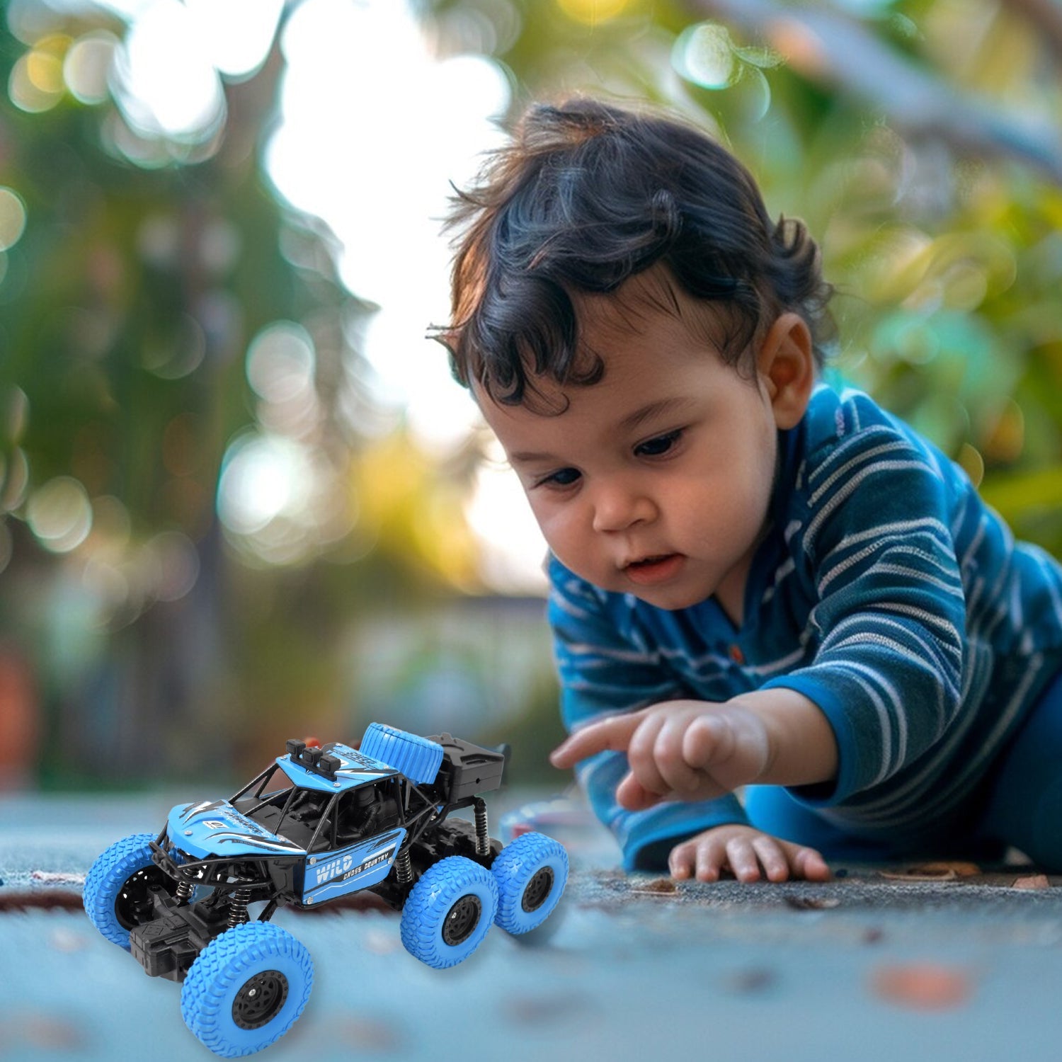 Rock Climber Car, 8 Wheels Climbing Car (1 Pc / Remote Battery Not Included)