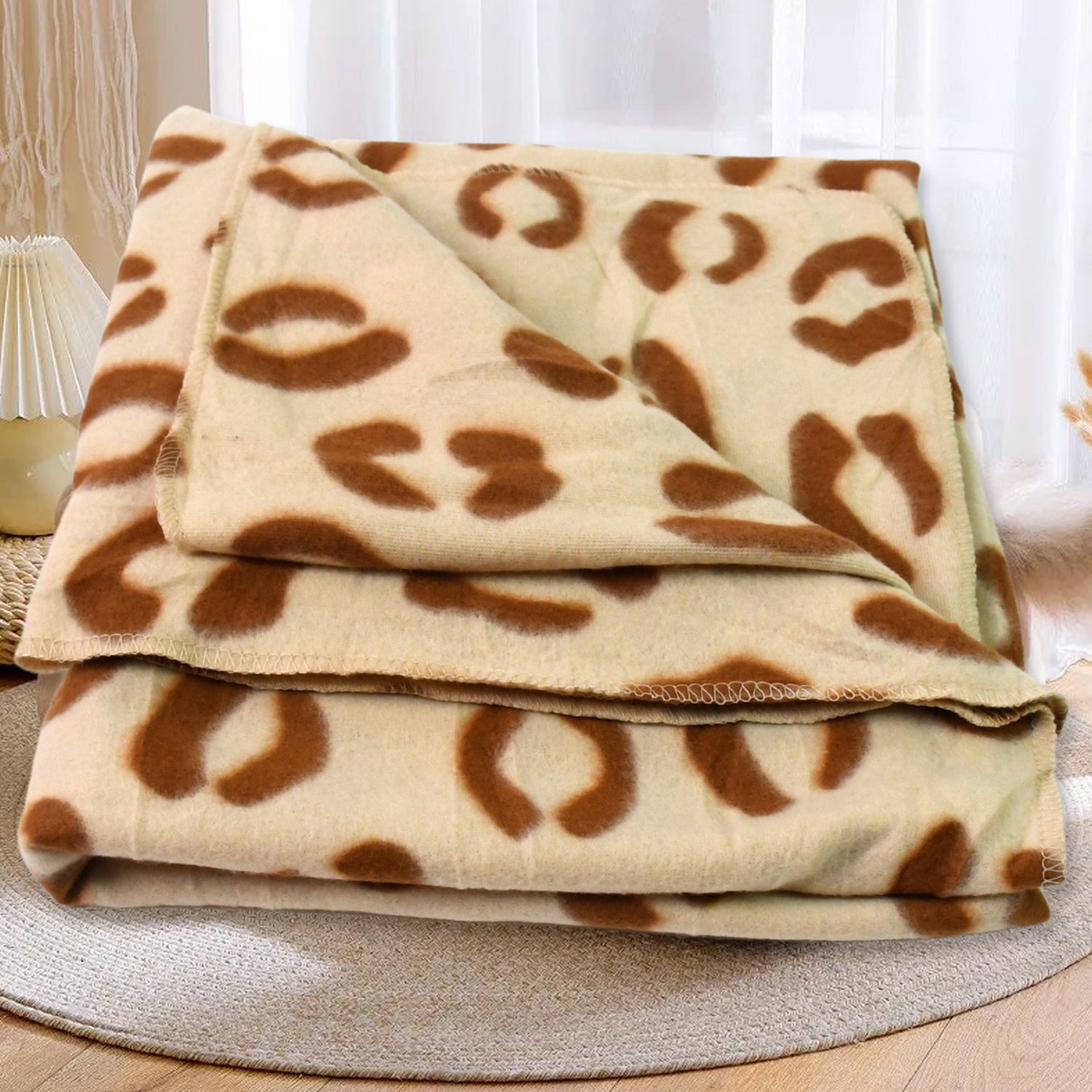 Big Pet Soft Blanket / Towel, Warm Sleep Mat (1 Pc / Mix Color & Design & Size)