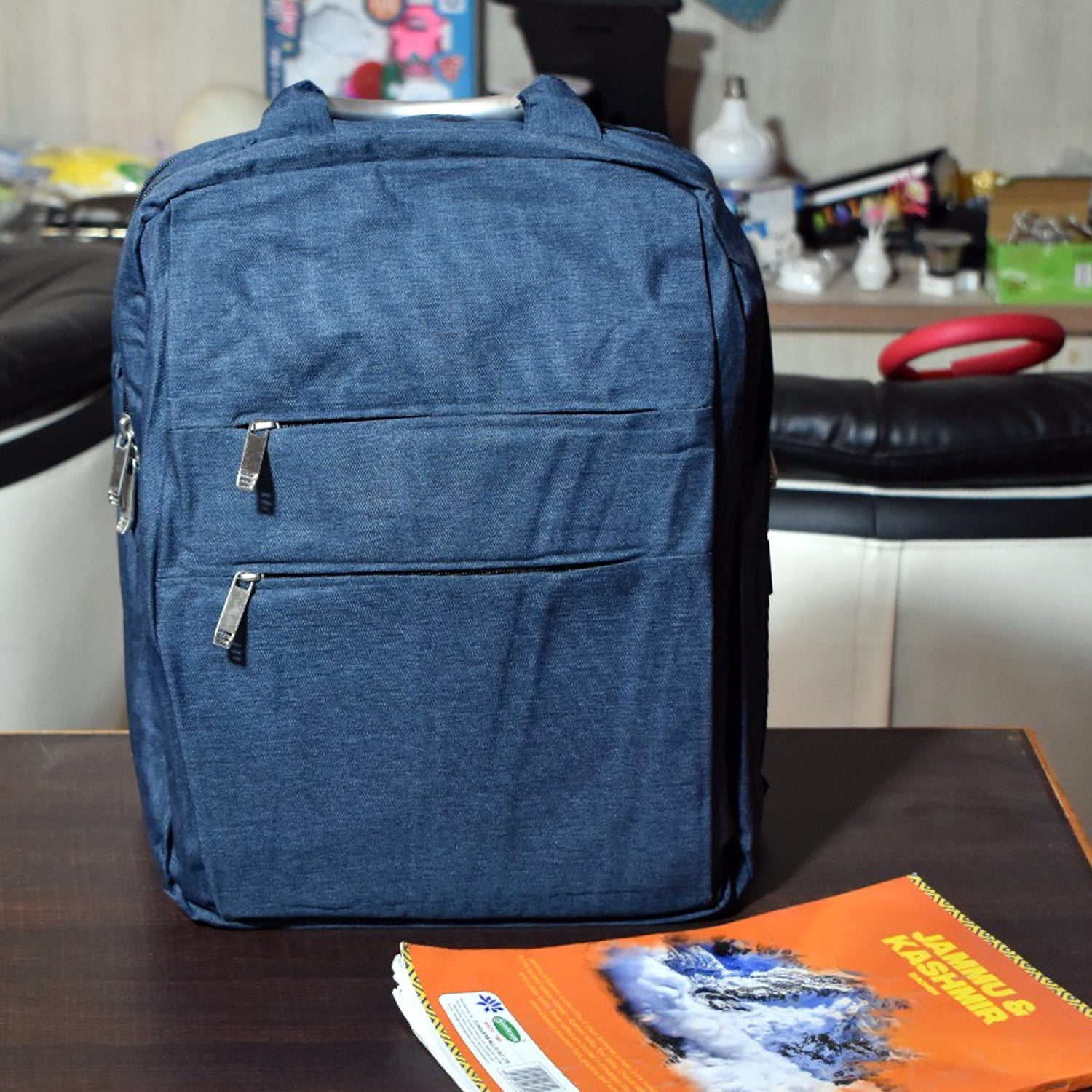 USB point laptop bag for office use.