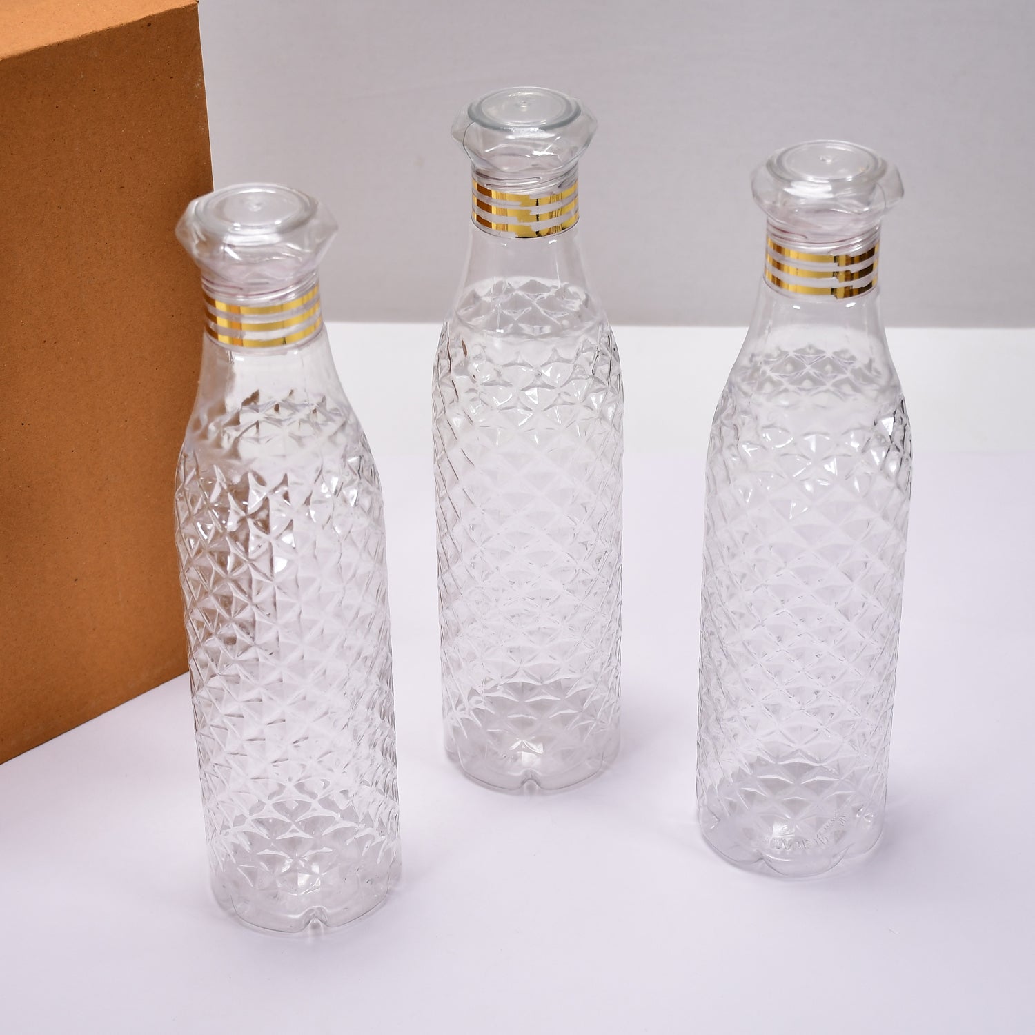 Kids' water bottle with diamond cut design, set of 3