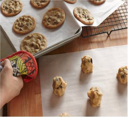 Non-stick baking paper in use.