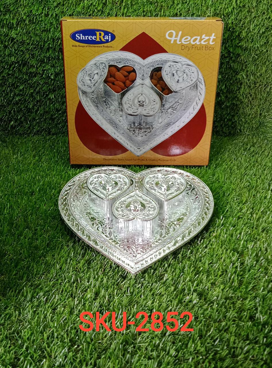 Heart tray plastic for dry fruits chocolates.